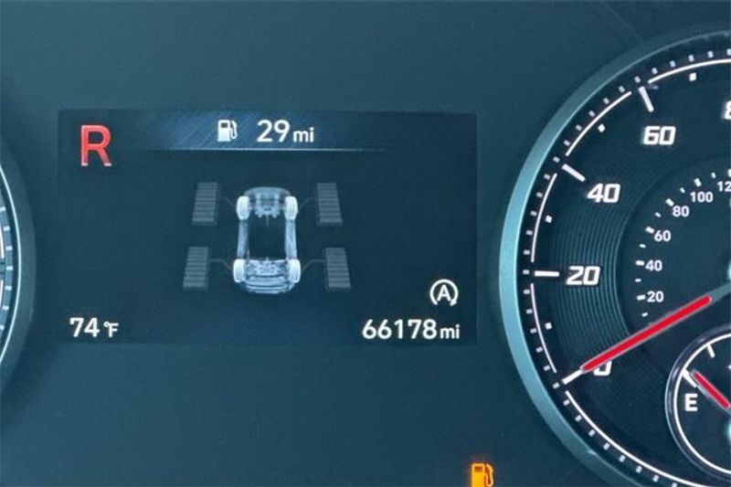 Used 2023 Hyundai Santa Fe SELImage 23