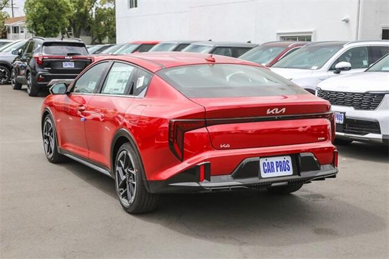 New 2025 Kia K4 GT-LineImage 15