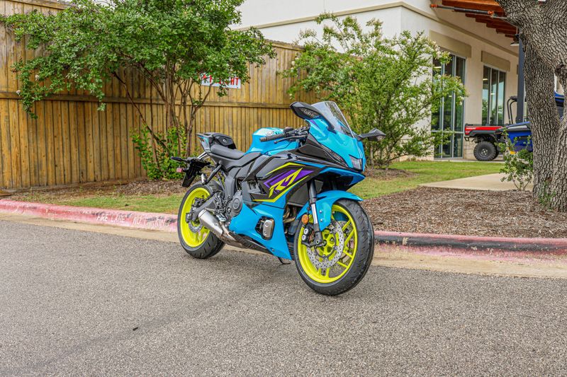 NEW 2026 YAMAHA YZFR7 Image 1