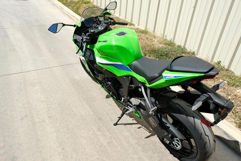 NEW 2026 KAWASAKI NINJA ZX6R Image 5
