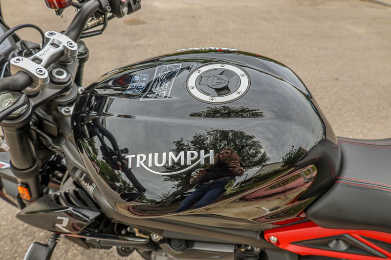 USED 2018 TRIUMPH STREET TRIPLE R Image 19