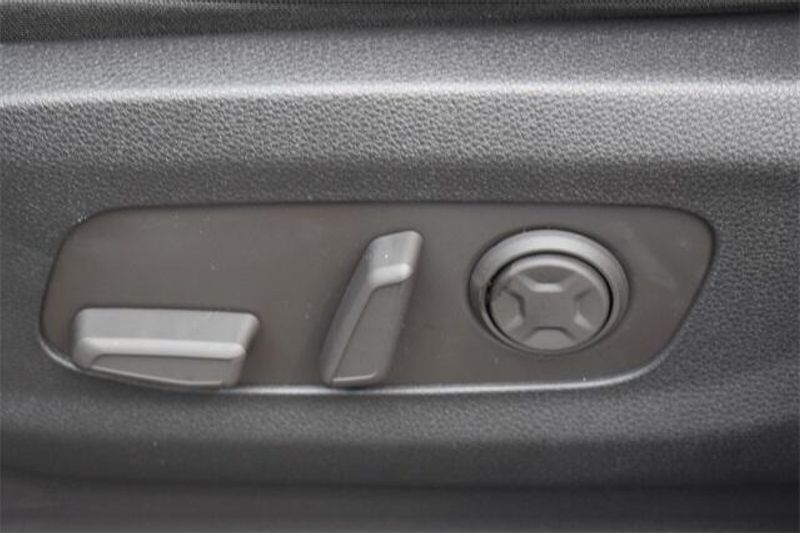 New 2025 Kia Carnival Hybrid SX PrestigeImage 26