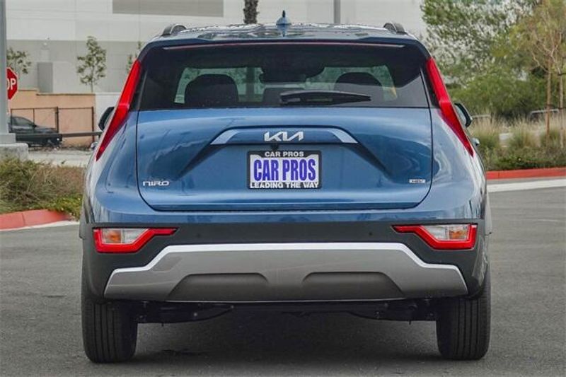 New 2025 Kia Niro EXImage 14