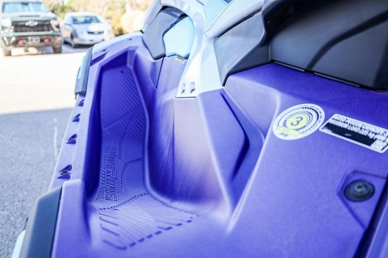 NEW 2025 YAMAHA JETBLASTER LTD Image 3