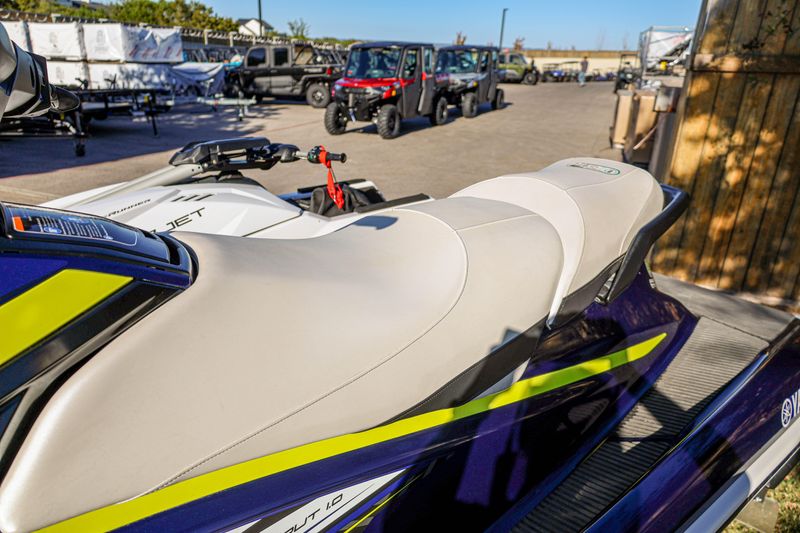 USED 2020 YAMAHA VX DELUXE Image 2