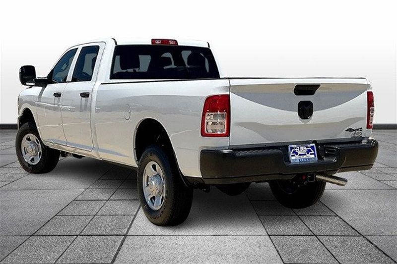 2024 RAM 3500 Tradesman Crew Cab 4x4 8