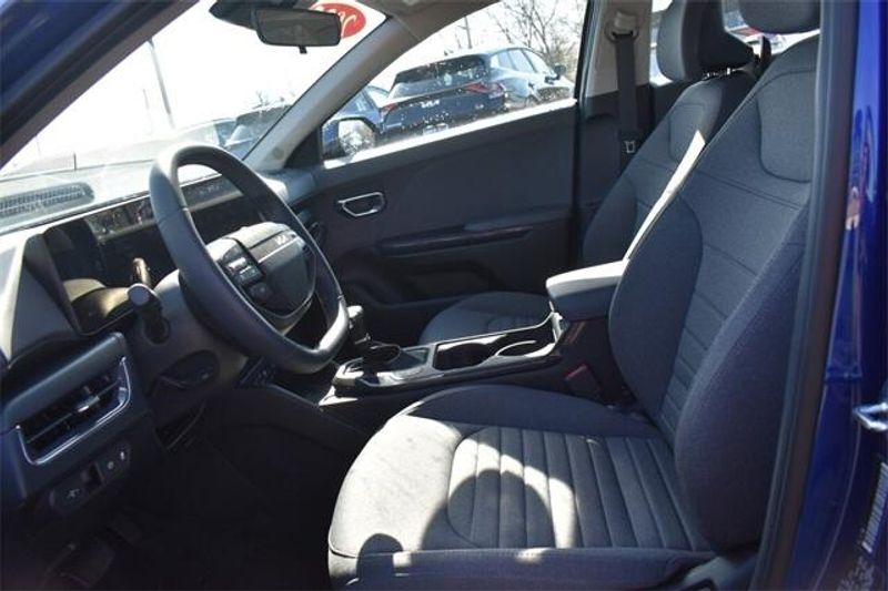 2025 Kia K4 EXImage 18