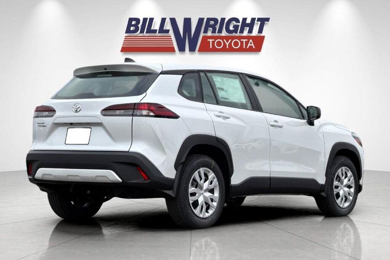 New 2026 Toyota Corolla Cross LImage 3