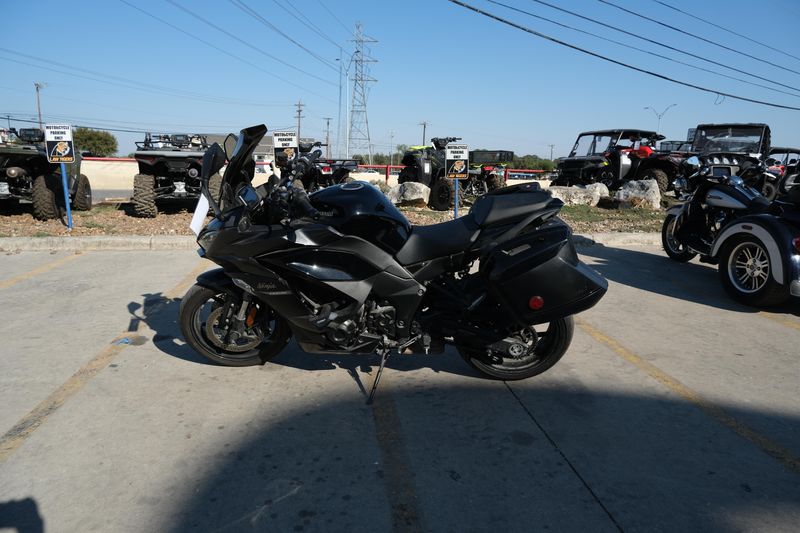 2021 Kawasaki NINJA 1000 SXImage 13