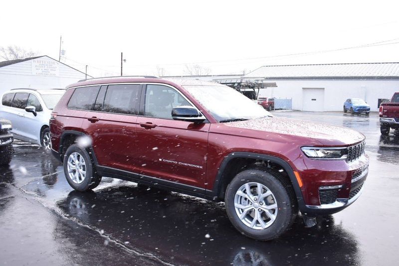2024 Jeep Grand Cherokee L Limited 4x4 in a Velvet Red Pearl Coat exterior color. Tom Whiteside Auto Sales 740-831-2535 whitesidecars.com 