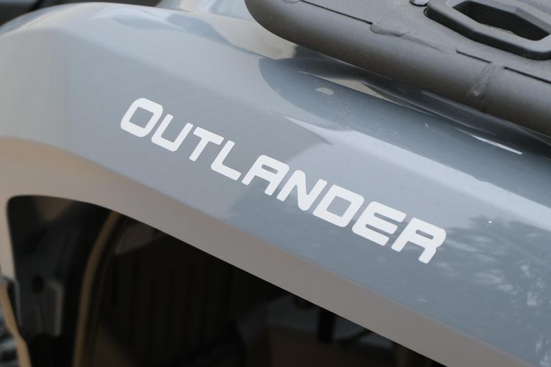 NEW 2026 CAN-AM OUTLANDER DPS 700 Image 15