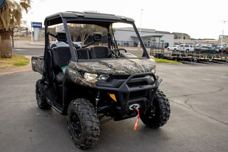NEW 2026 CAN-AM DEFENDER XT HD7 Image 1