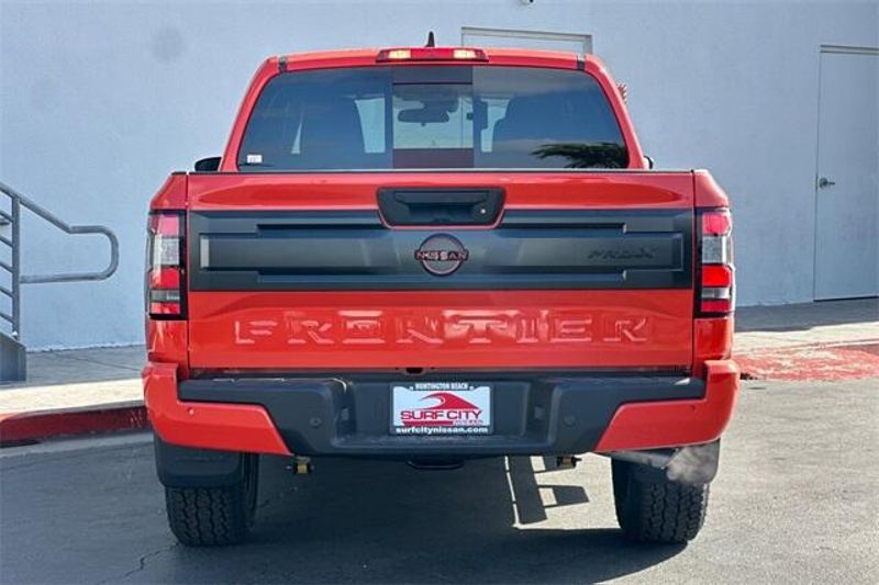 New 2025 Nissan Frontier PRO-XImage 4