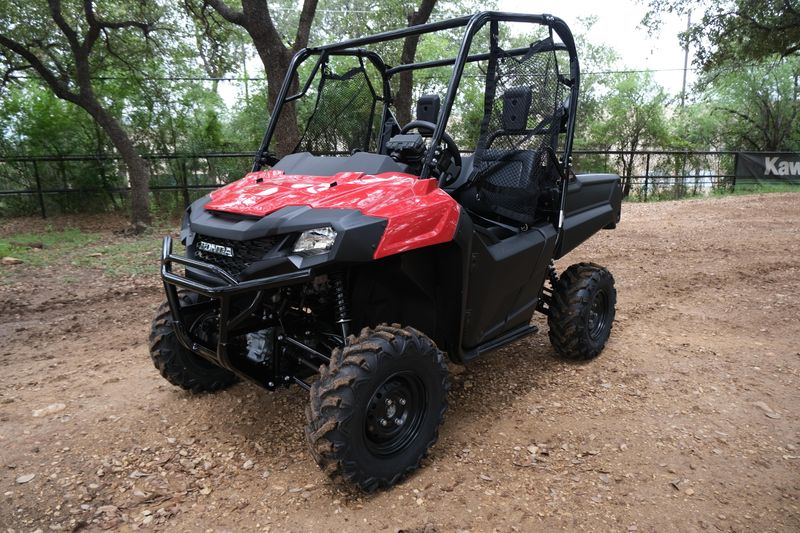 2025 Honda PIONEER 700 HERO REDImage 25