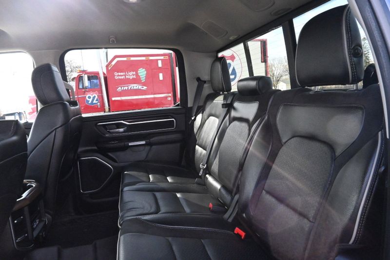 2022 RAM 1500 LaramieImage 11