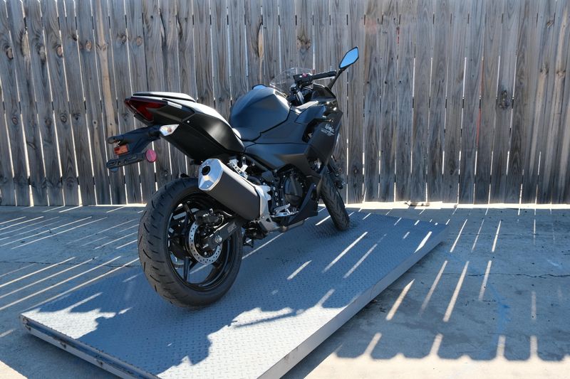 NEW 2026 KAWASAKI NINJA 500 ABS Image 3