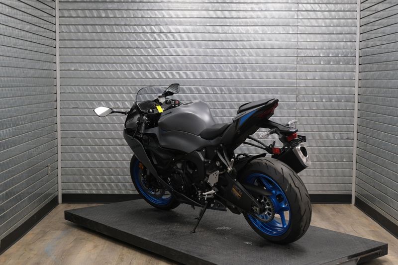 NEW 2026 KAWASAKI NINJA ZX-6R ABS Image 5