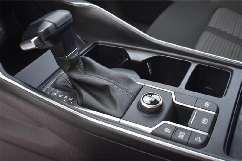 2024 Kia Sorento LXImage 21