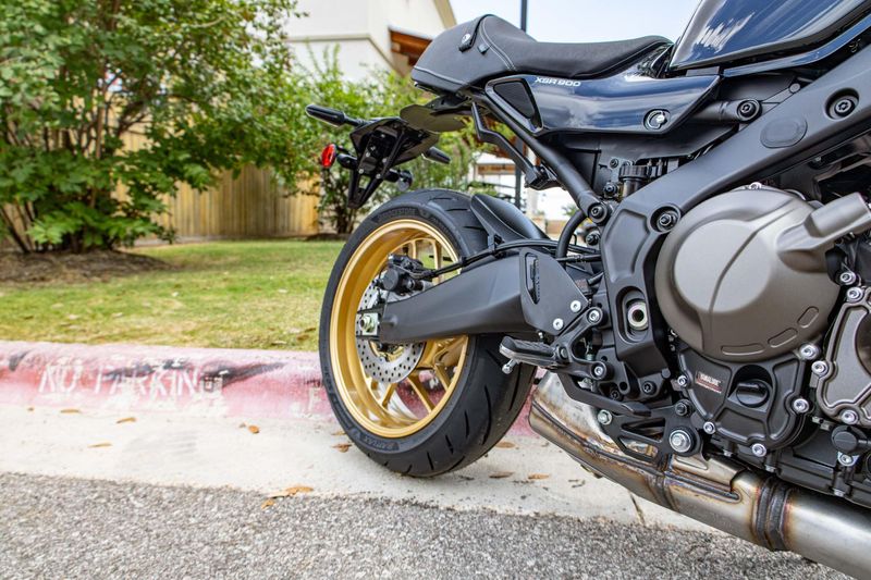New 2025 Yamaha XSR900  RAVEN Image 12