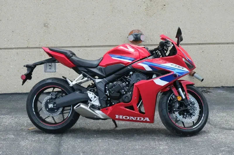 2024 Honda CBR650R ABS GRAND PRIX RED Image 2