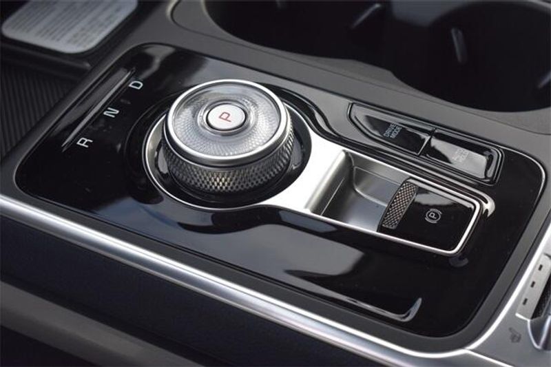 New 2026 Kia Carnival Hybrid SX PrestigeImage 28