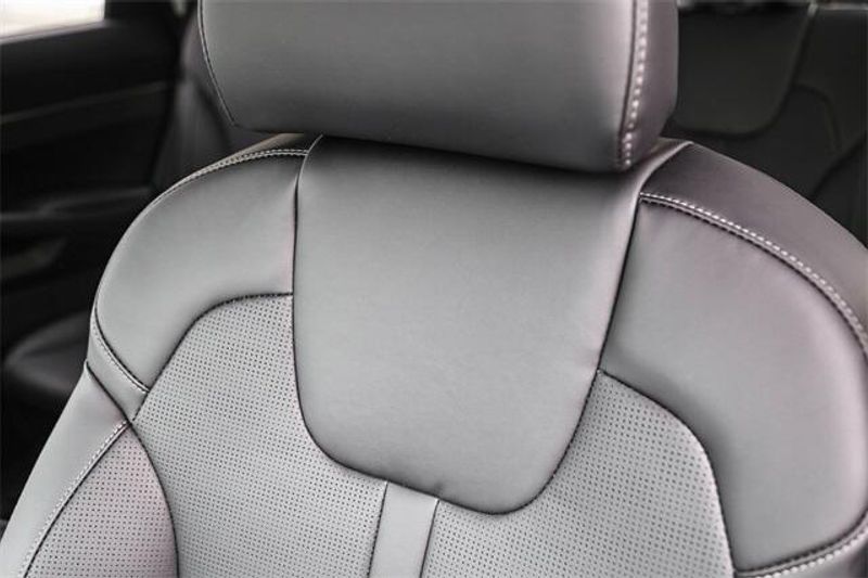2025 Kia Sorento SImage 26