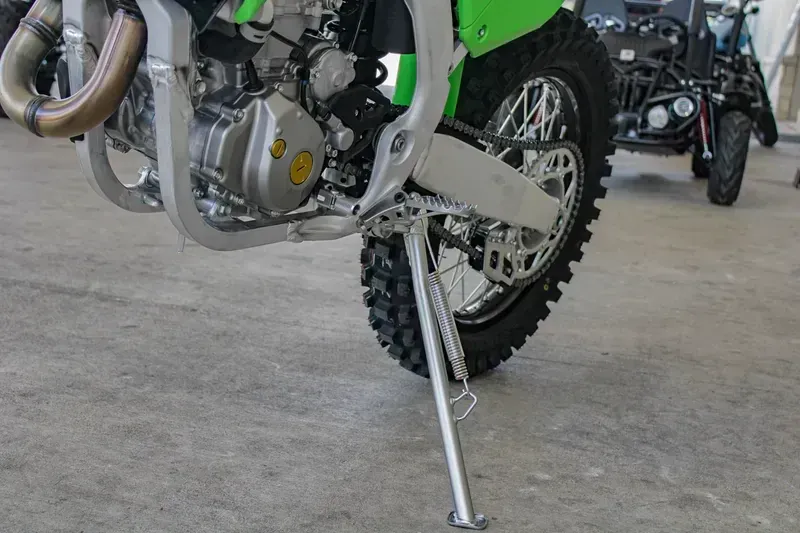 2025 Kawasaki KX 450X LIME GREENImage 6