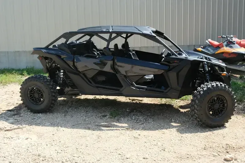 NEW 2025 CAN-AM MAVERICK X3 MAX X RS TURBO RR Image 2