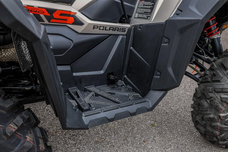 2024 Polaris SPORTSMAN XP 1000 S SILVER QUARTZ METALLICImage 10