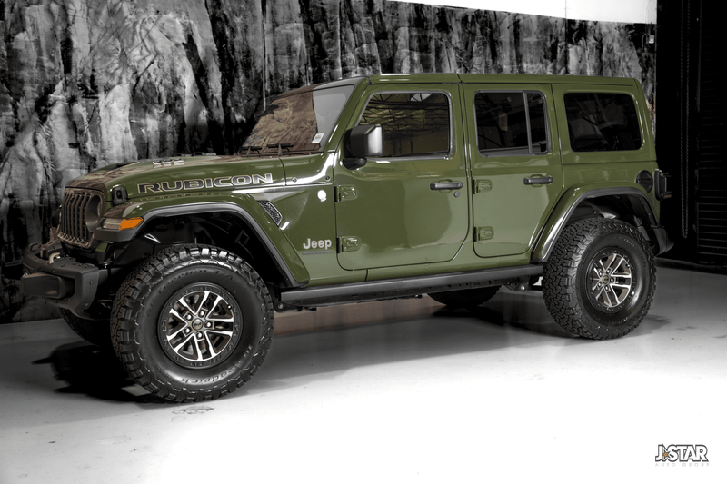 2024 Jeep Wrangler Rubicon 392 photo 2