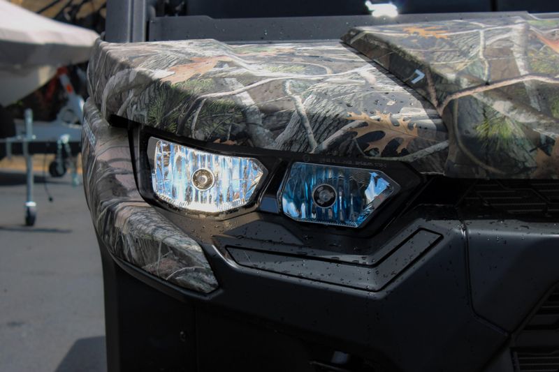 2025 Can-Am DEFENDER MAX DPS HD7 WILDLAND CAMO Image 11