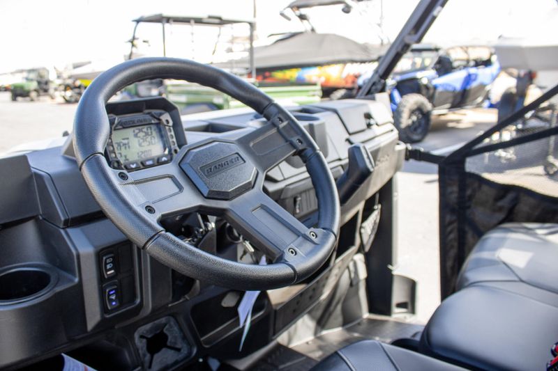 NEW 2026 POLARIS RANGER CREW 1000 PREMIUM Image 16