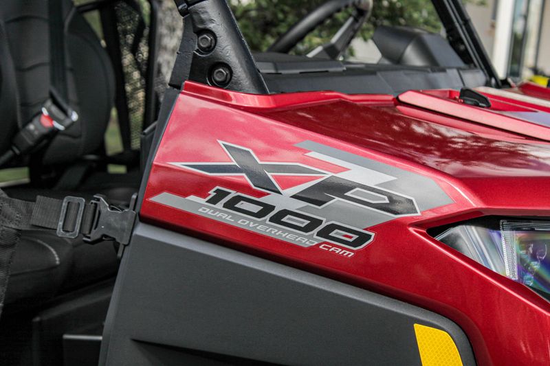 2025 Polaris RANGER CREW XP 1000 PREMIUM  SUNSET RED Image 23