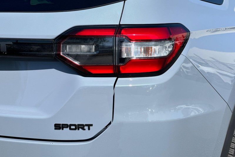 Used 2023 Honda Pilot SportImage 33