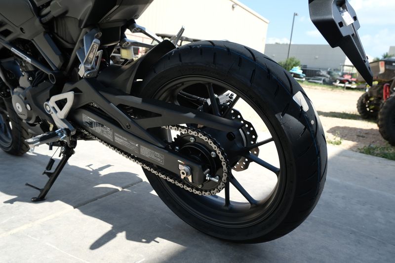 2024 Honda CB300R ABS MATTE BLACK METALLICImage 16