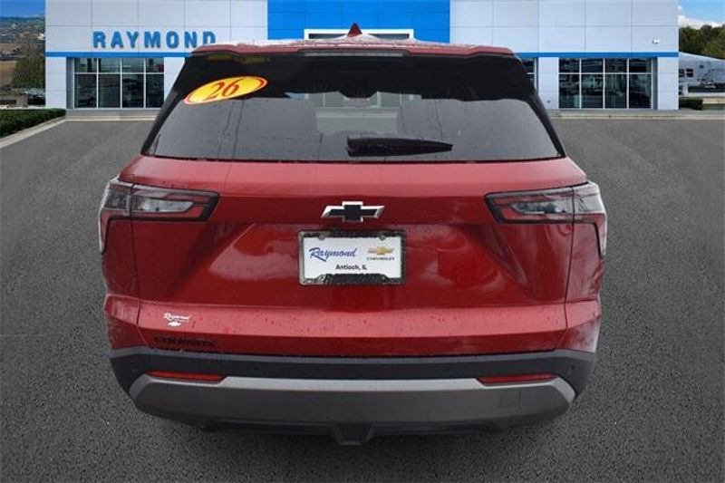 Used 2026 Chevrolet Equinox LTImage 4