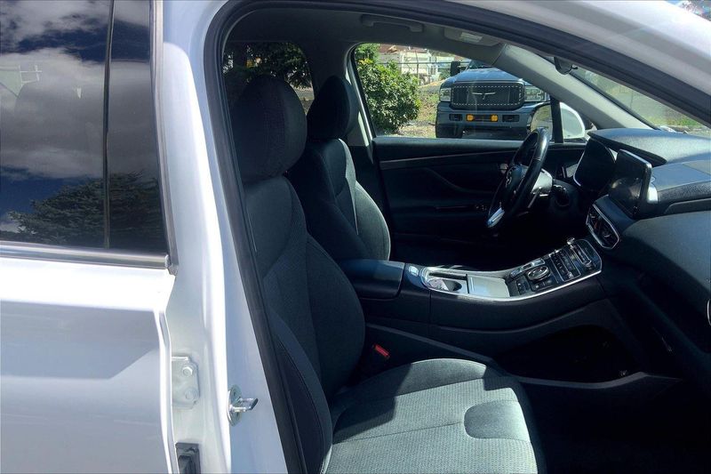 2023 Hyundai Santa Fe SEL photo 6