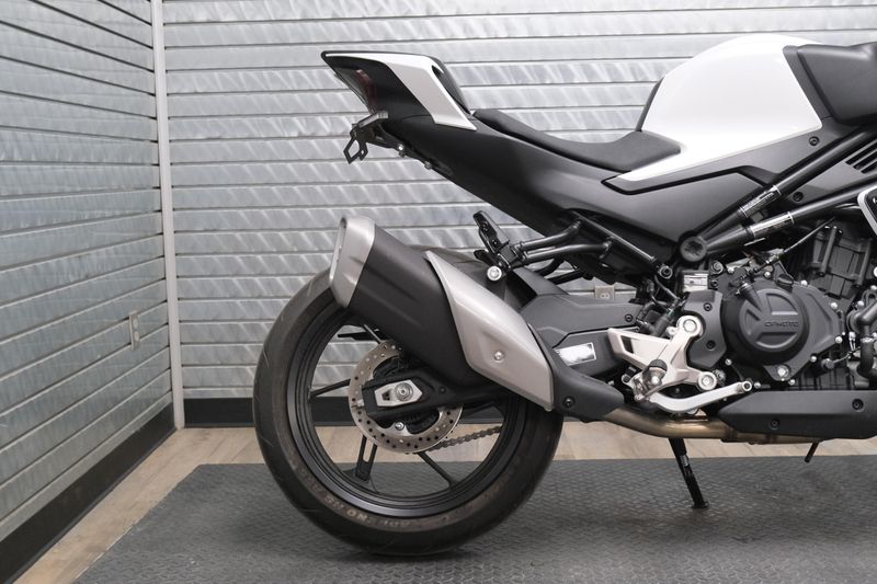 USED 2026 CFMOTO 450NK Image 12