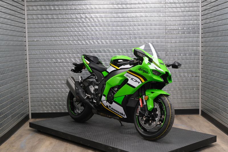 NEW 2025 KAWASAKI NINJA ZX10R KRT EDITION Image 1