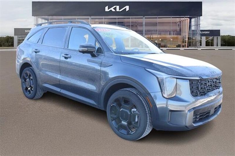 New 2025 Kia Sorento X-Line SX PrestigeImage 10