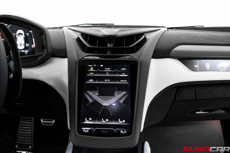 Used 2025 Lamborghini Revuelto *HIGH GLOSS STYLE PACKAGE * PASSENGER DISPLAY*Image 34