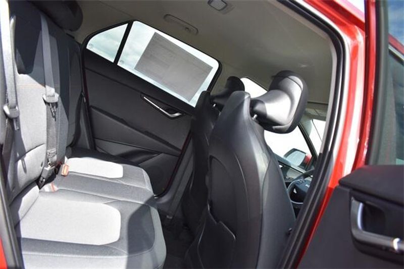 New 2025 Kia Niro LXImage 13