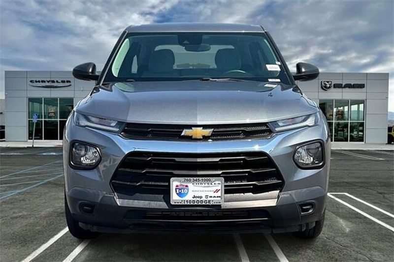 Used 2021 Chevrolet Trailblazer LSImage 2
