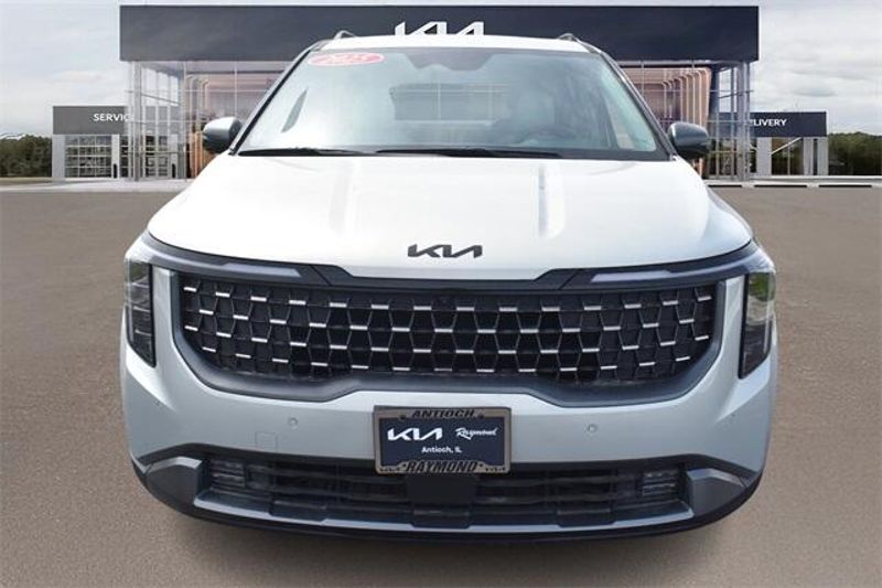 2025 Kia Carnival SX PrestigeImage 8