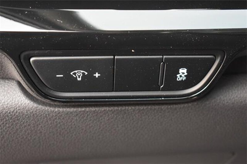 2025 Kia Carnival SX PrestigeImage 25