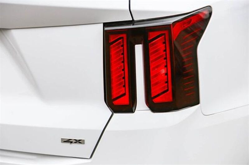 2025 Kia Sorento EXImage 18
