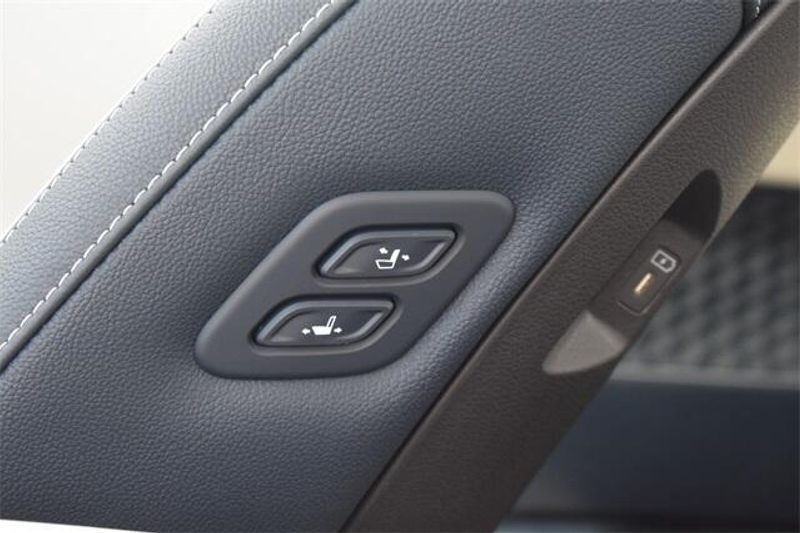 2025 Kia Carnival SX PrestigeImage 26