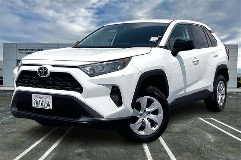 2022 Toyota RAV4 LEImage 1