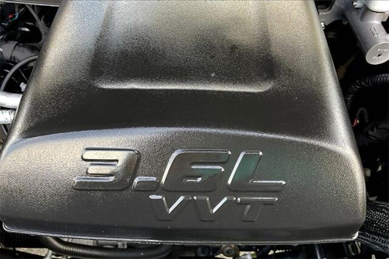 2021 RAM 1500 Classic WarlockImage 32