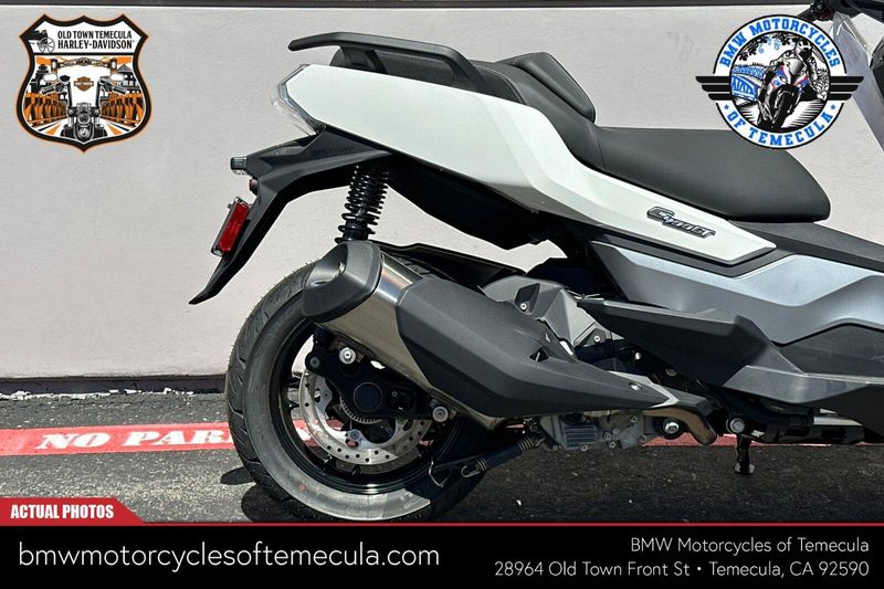 2024 BMW C 400 GT in a ALPINE WHITE exterior color. BMW Motorcycles of Temecula – Southern California (951) 506-6903 bmwmotorcyclesoftemecula.com 